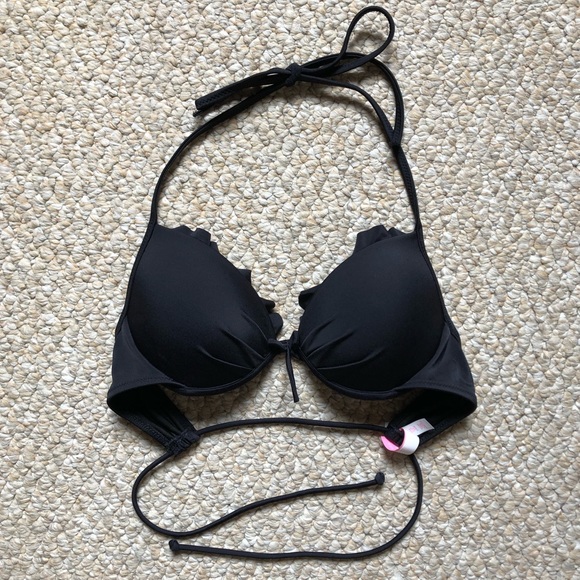 Victoria's Secret Other - Victoria’s Secret • black ruffle bikini top